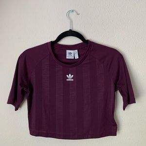 ADIDAS CROP LIKE NEW (M)